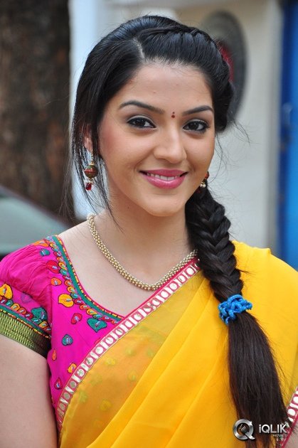 Mehreen-at-Krishna-Gadi-Veera-Prema-Gaadha-Movie-Press-Meet